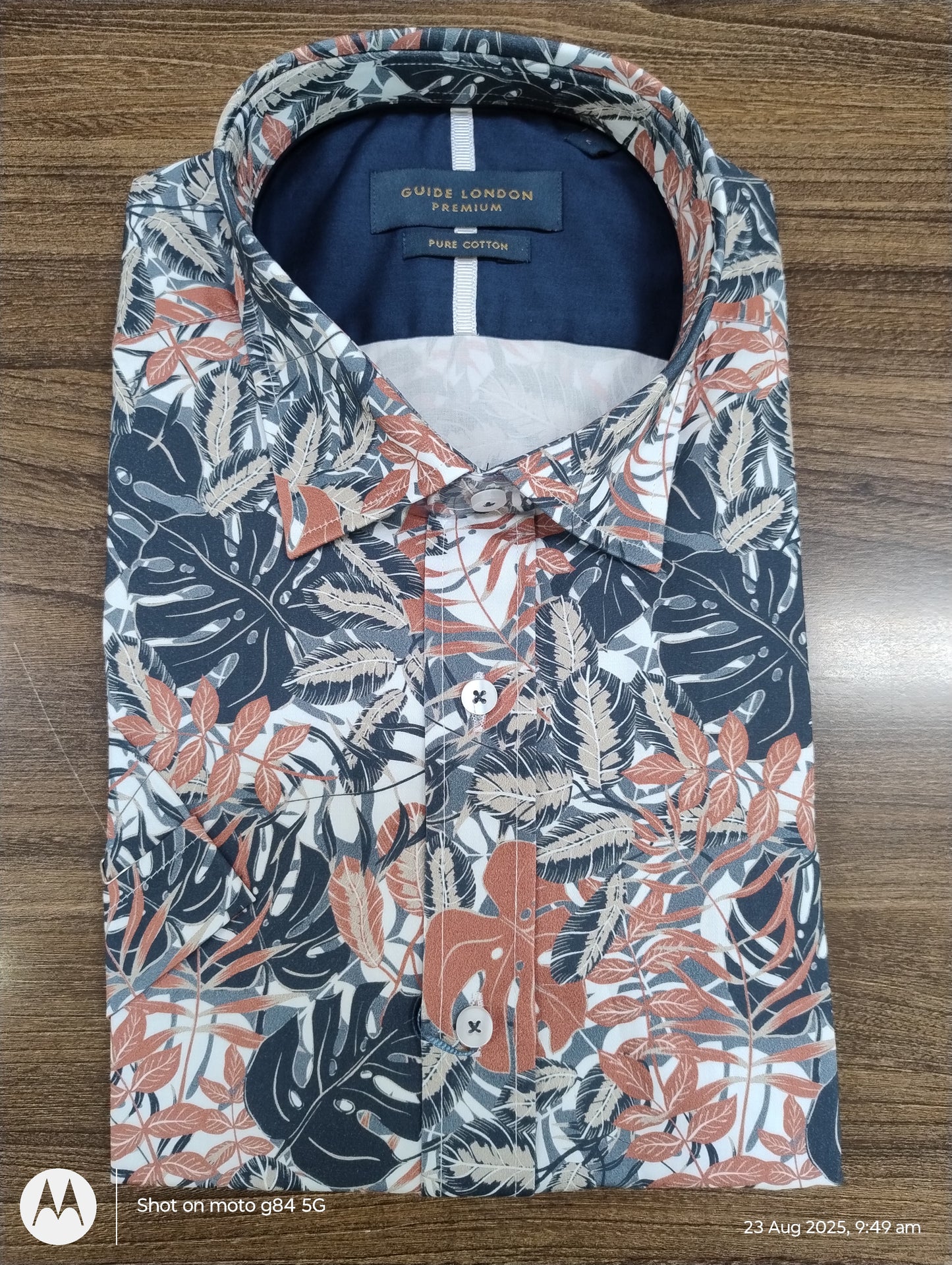 Guide London Terracotta Leaves Short Sleeve Shirt
