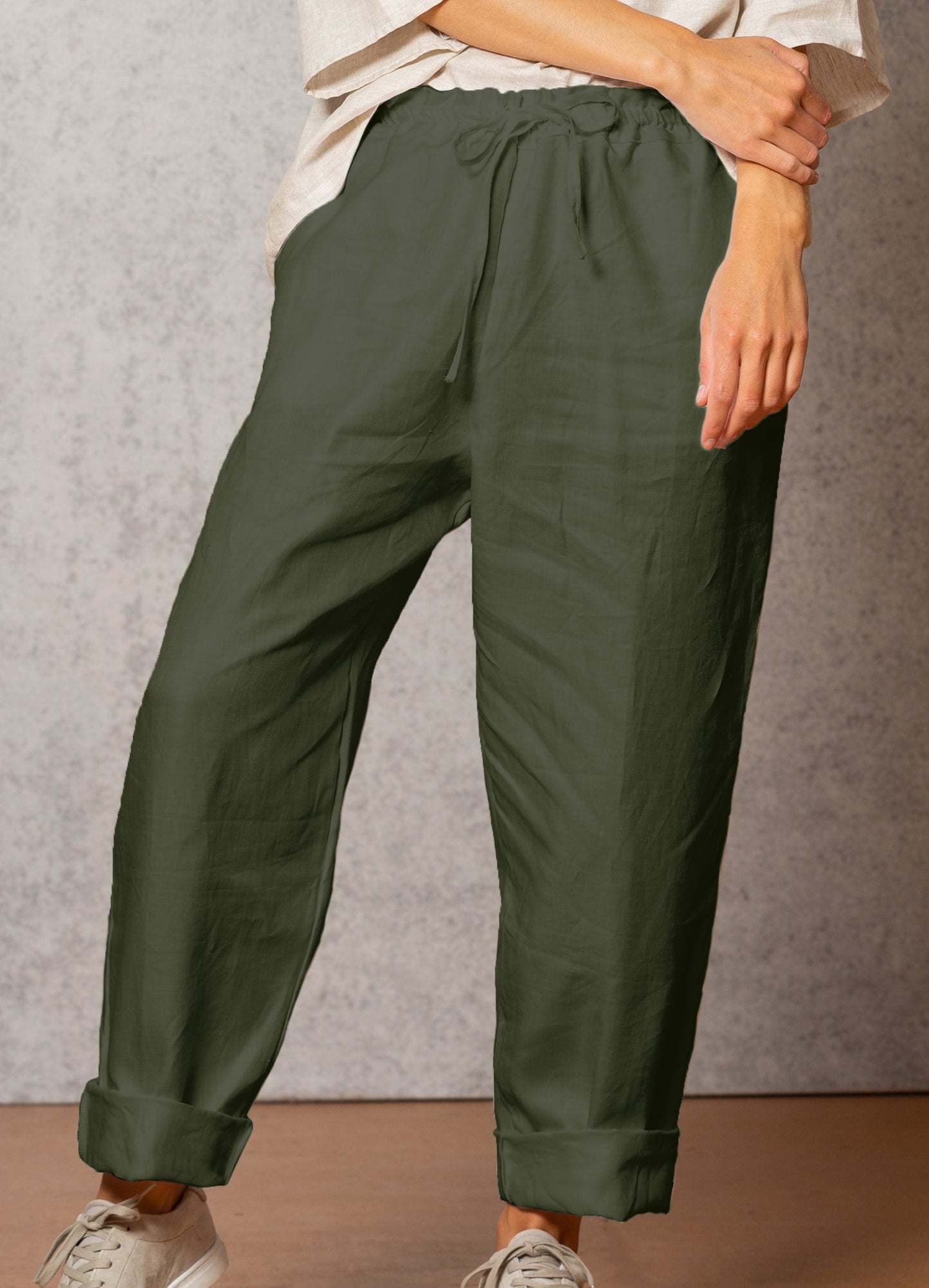 Noble Wilde Women's Wide Leg Twill Pant - Pesto