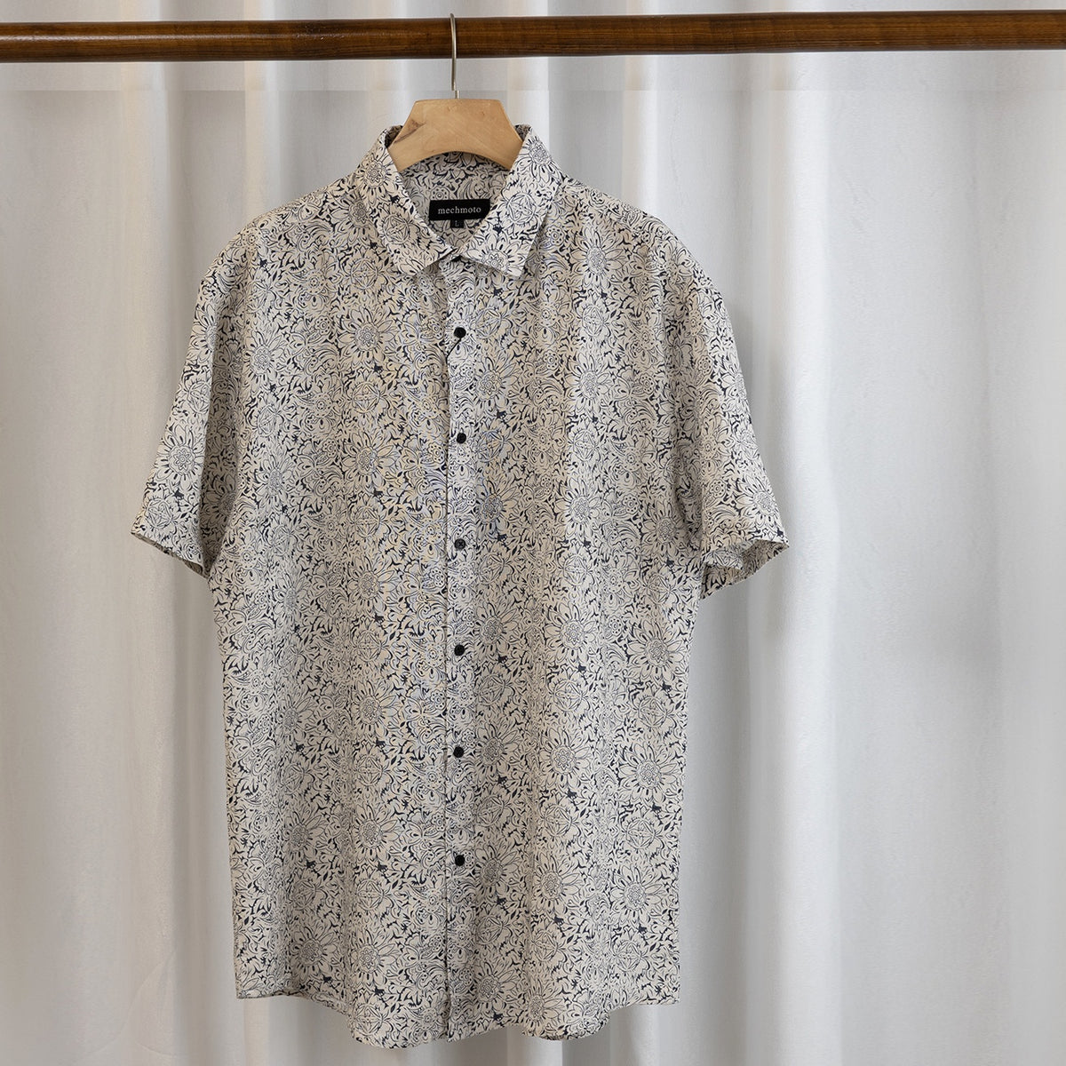 Mechmoto Linen Floral Print Short Sleeve Shirt
