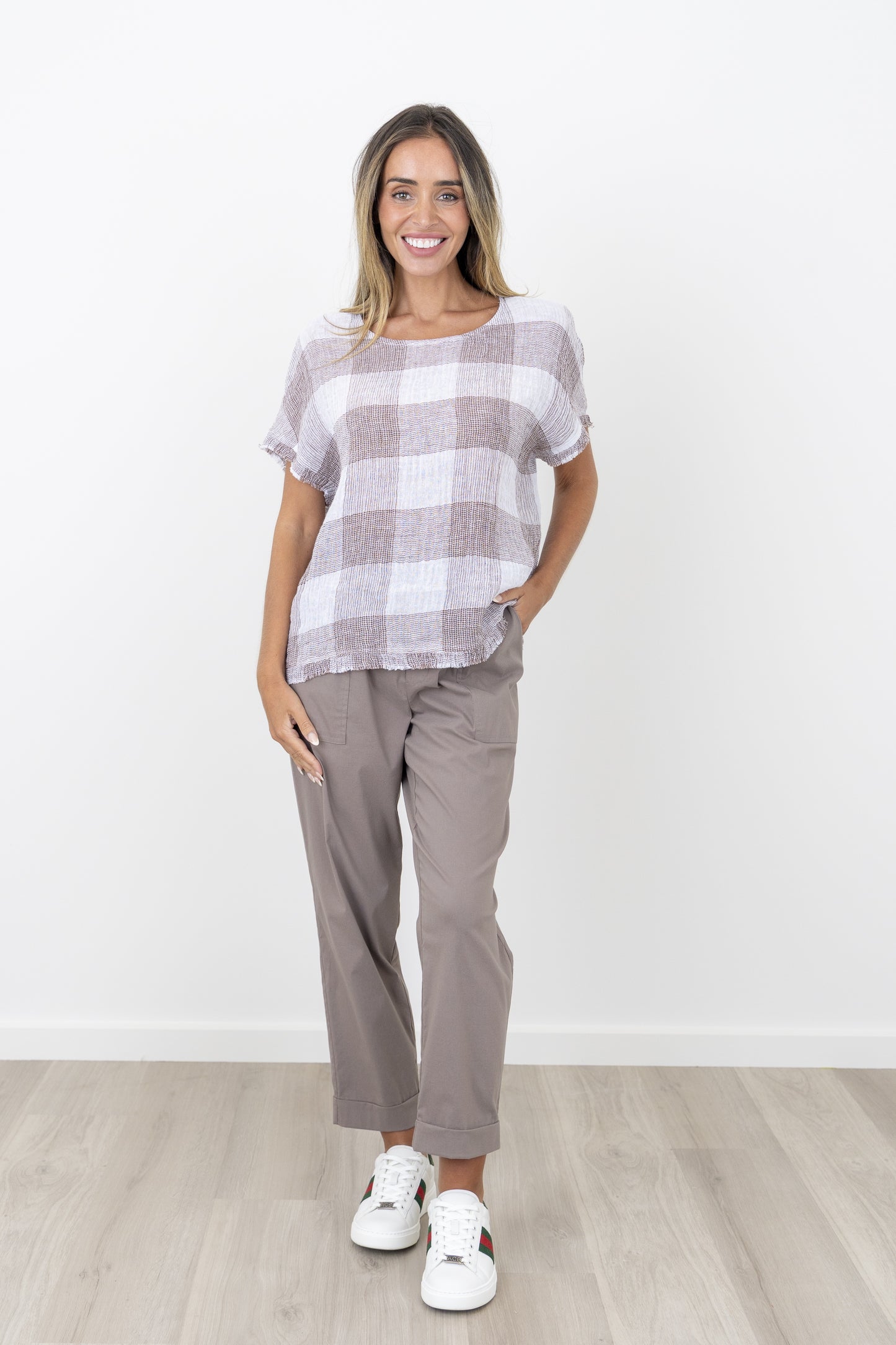 Maglia Lauren Frill Top with Cap Sleeve - Latte