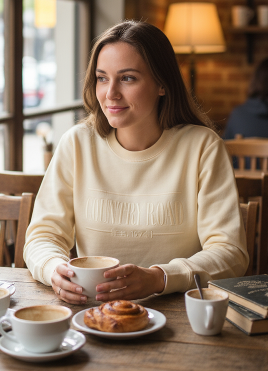 Country Road Heritage Womens Sweatshirt - Buttermilk