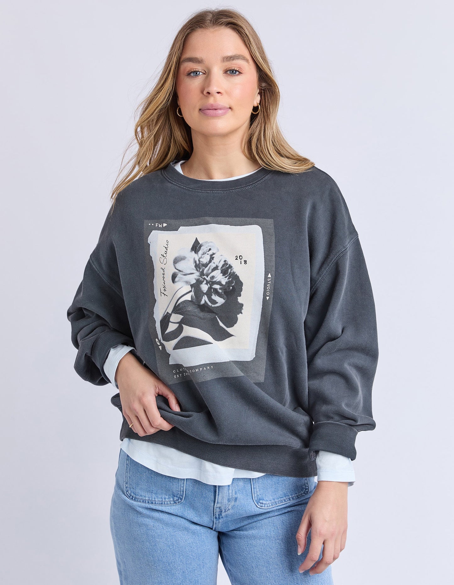 Foxwood True Bloom Oversized Crew - Charcoal