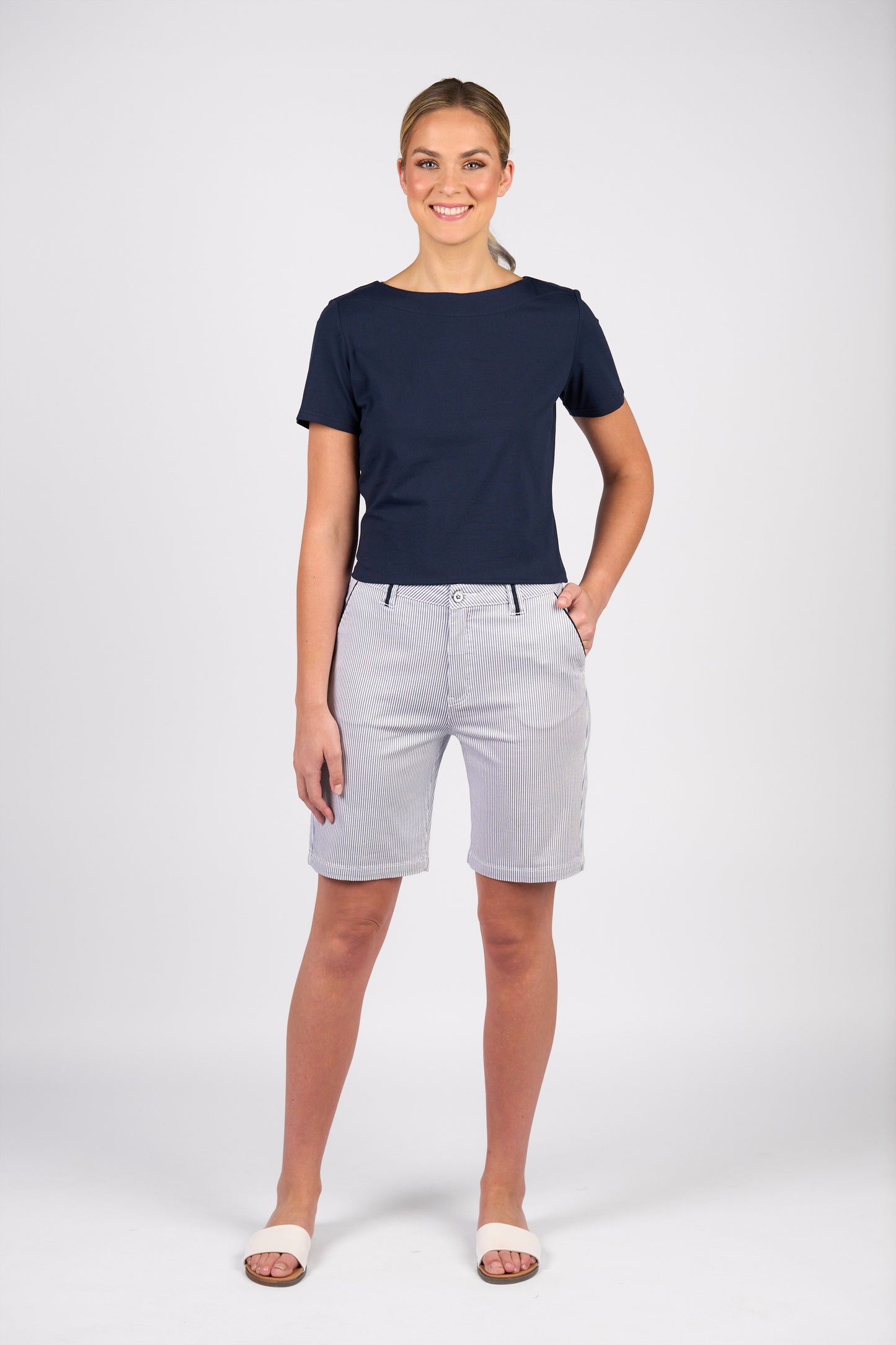 Vassalli Ink Stripe Slim Leg Above Knee Short With Contrast Trim