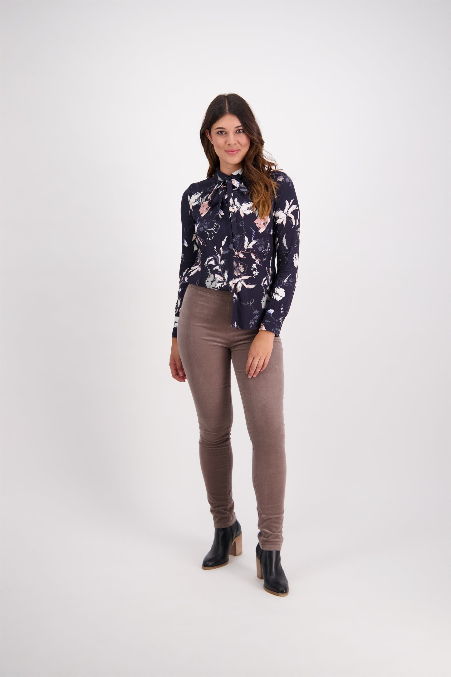 Vassalli Skinny Pull on Cord