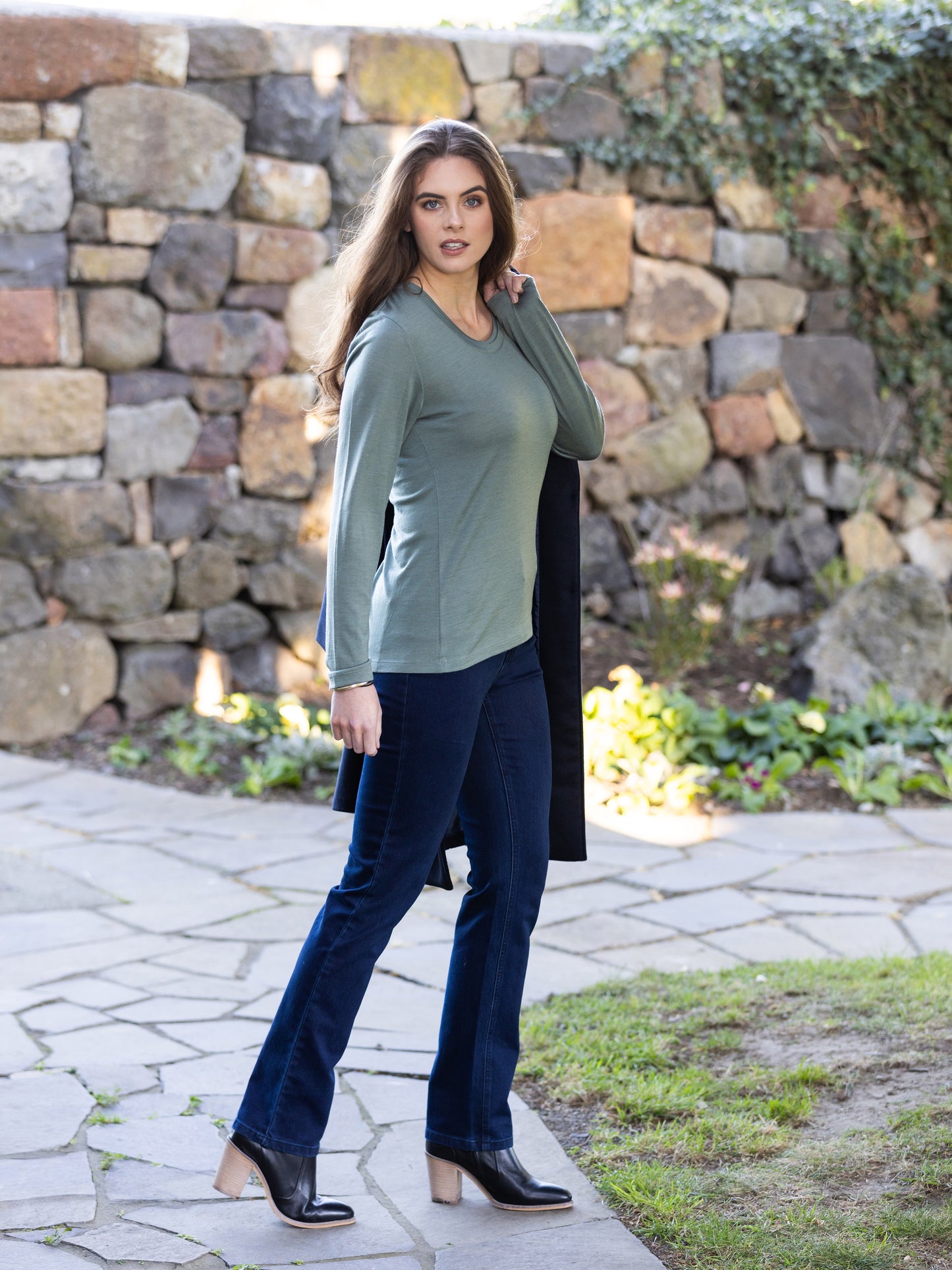 Vassalli 100% Merino Basic Long Sleeve Crew Neck Top 4241 - Sage
