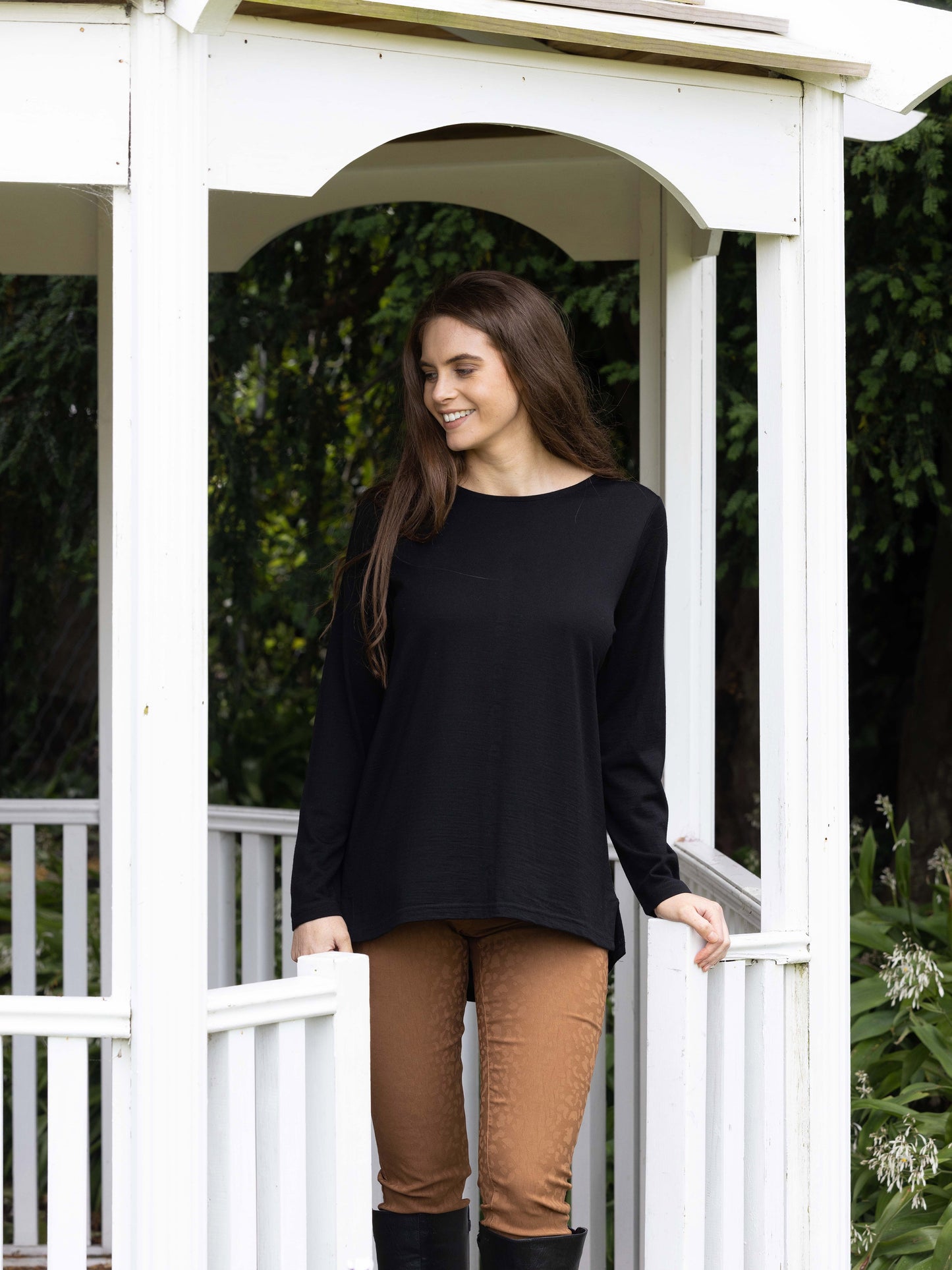 Vassalli 100% Merino L/Sleeve Top with Back Button Placket 4349 - Black