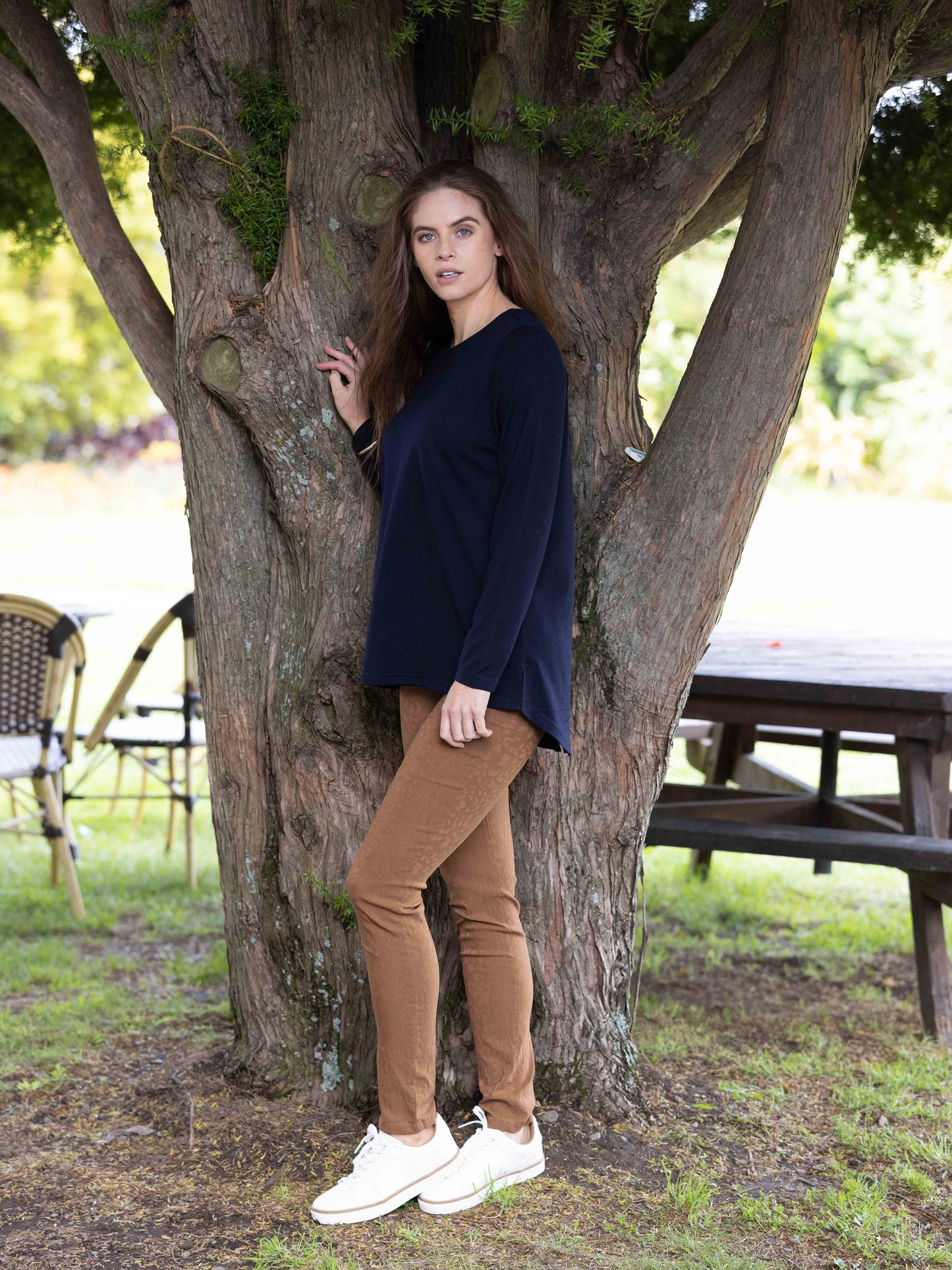 Vassalli 100% Merino L/Sleeve Top with Back Button Placket 4349 - Ink