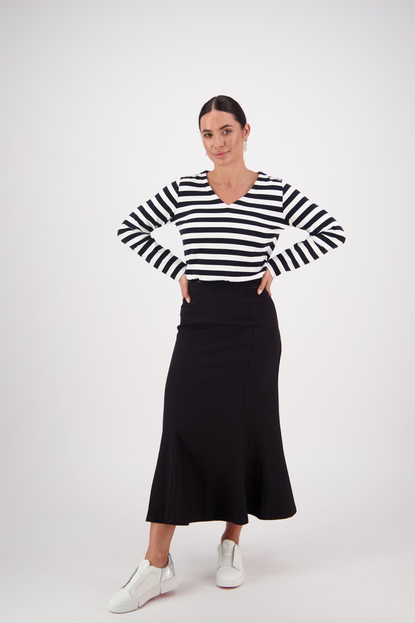 Vassalli Black Mid Length Fluted Skirt