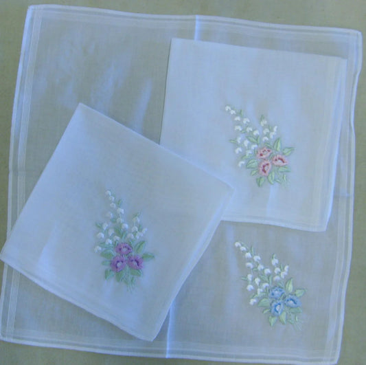 Rayner & Co Ladies Hankies F1154 Embroidered