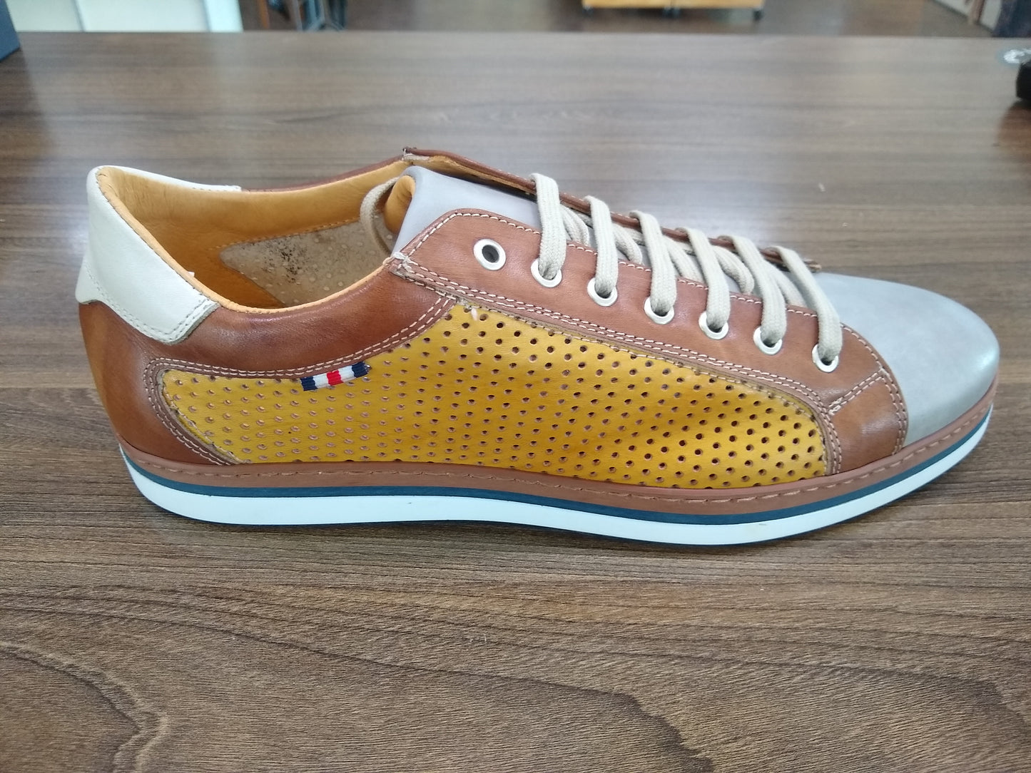 Emporio Italia Tuffato Taupe