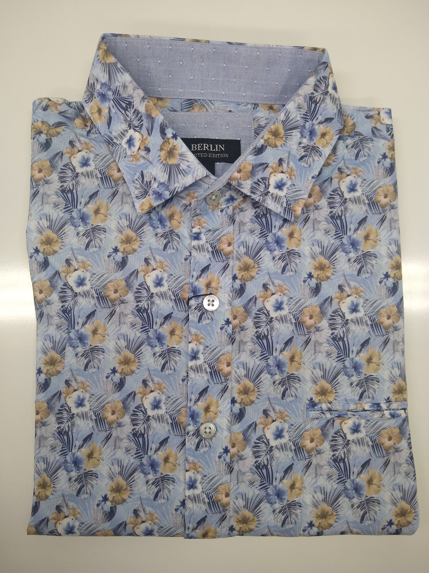 Berlin Men's S/S Shirt Hibiscus Print