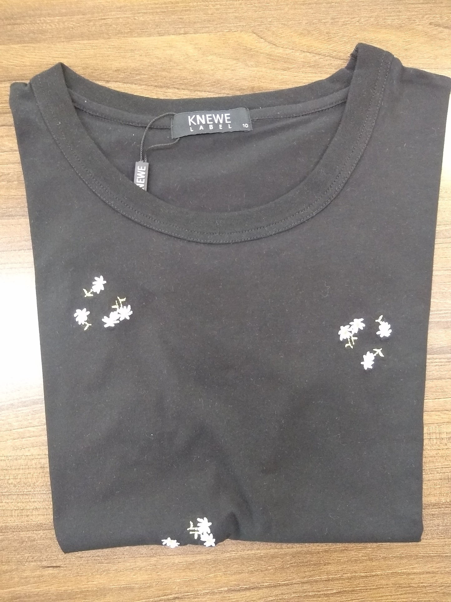 Knewe Daisy Short Sleeve Tee K3034