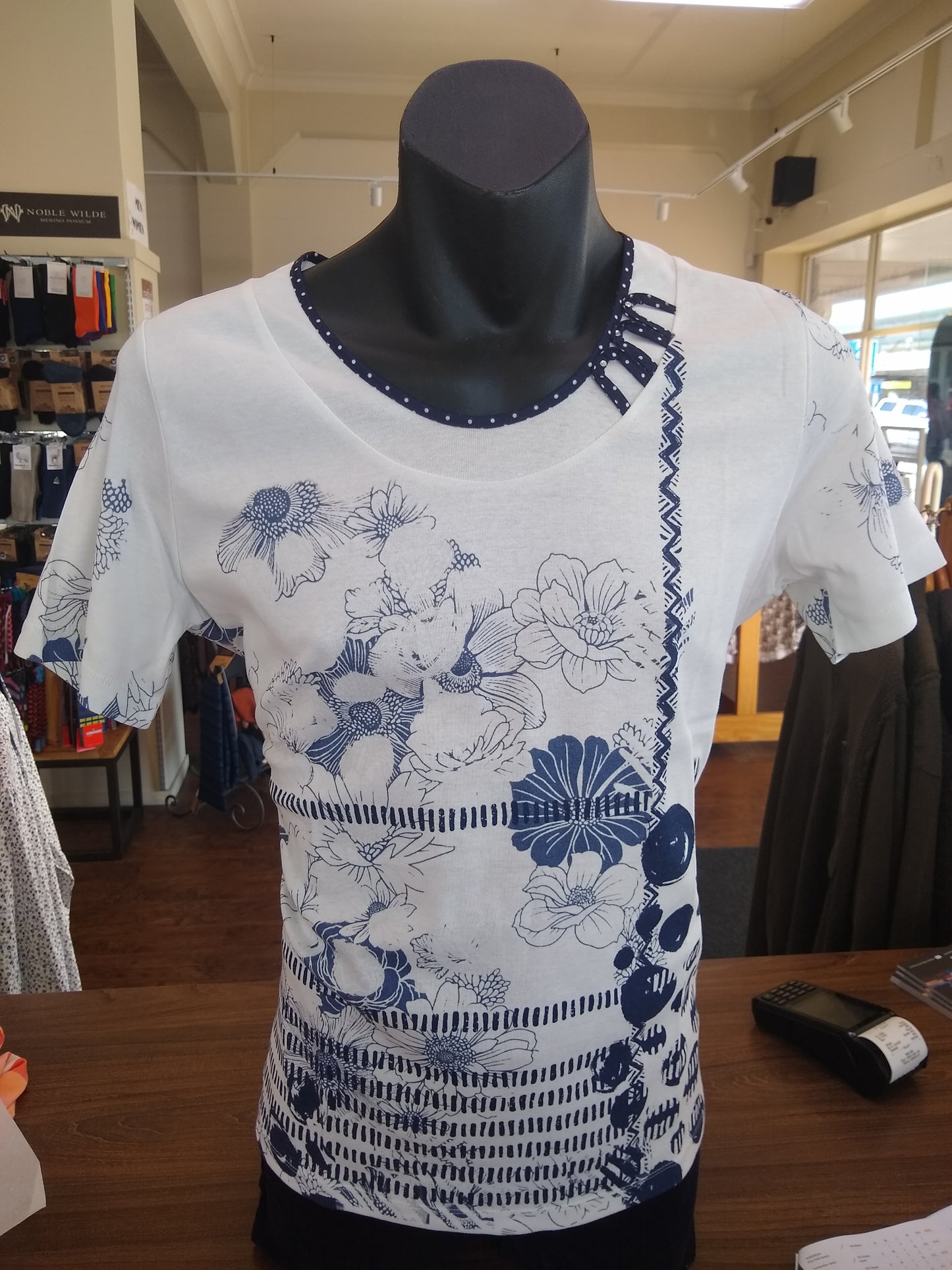 Bagoraz Blue Floral Round Neck Short Sleeve Top