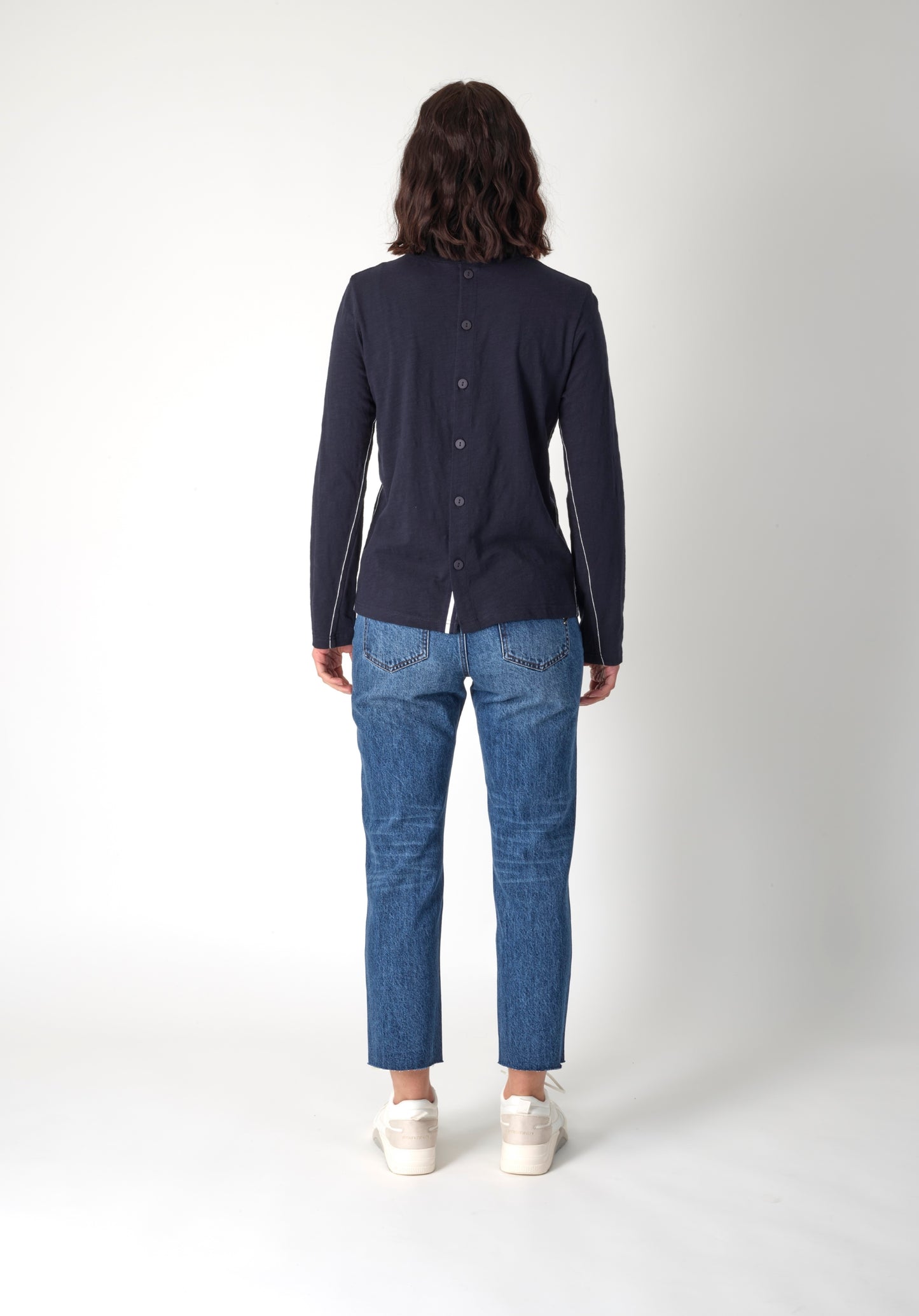 Knewe button Back tee K3025