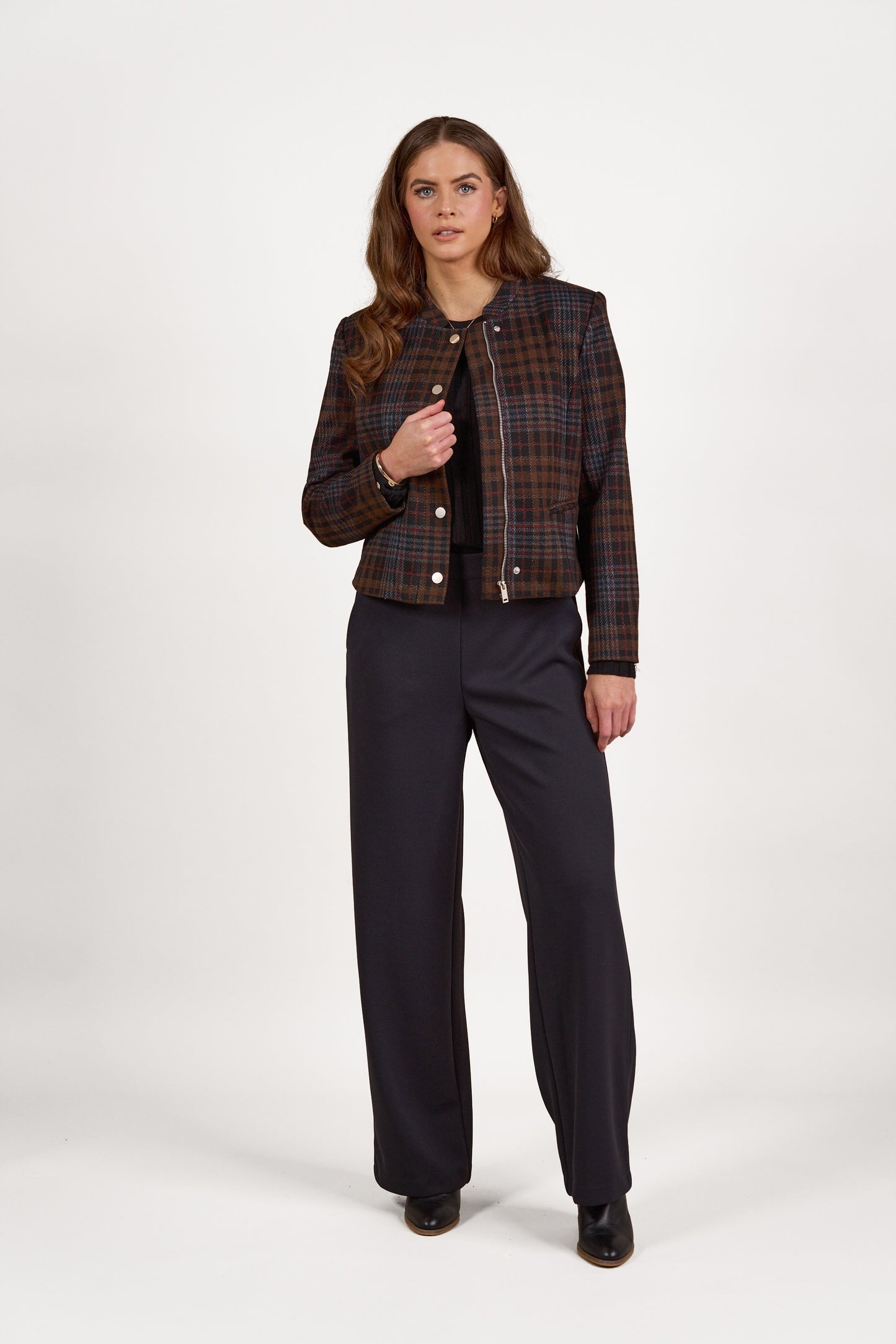 Vassalli Collarless Short Jacket with concealed zip - Soho