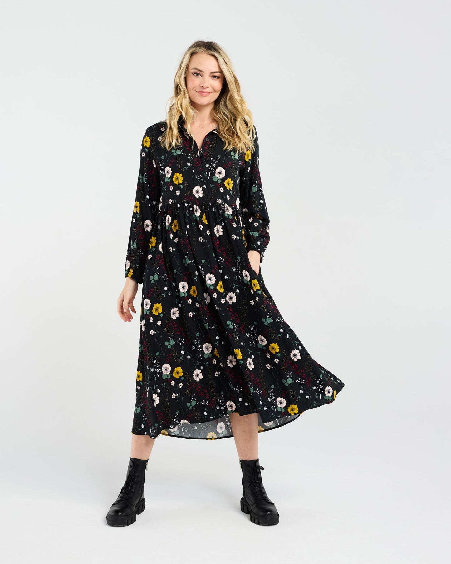 Blackstone Geneva  L/S Dress-Black Wildflowers