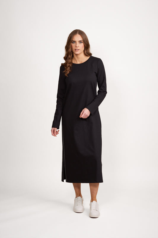 Vassalli Black/White Long Sleeve Knit Dress