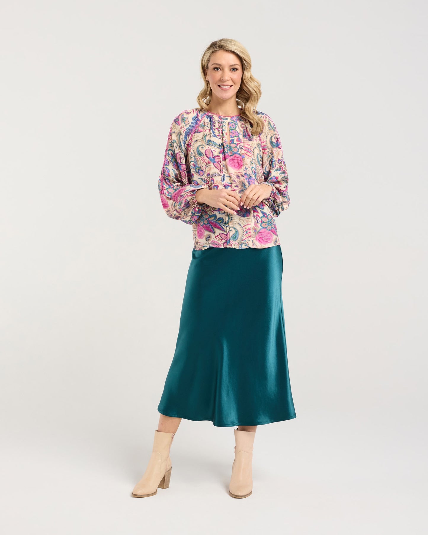 Blackstone Peggy Lace Trim Raglan Top - Pink Peacock