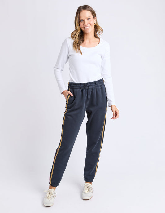 Elm Cue Trackpant - Navy