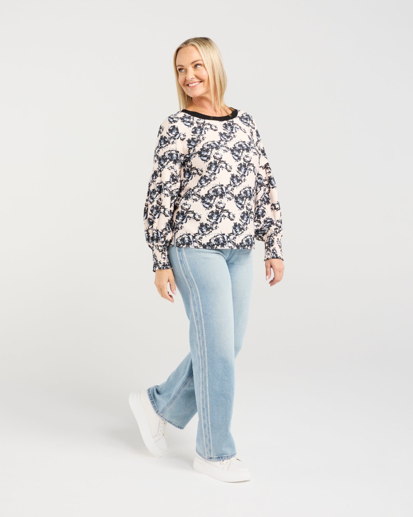 Zafina Amalia Top - Sentiment