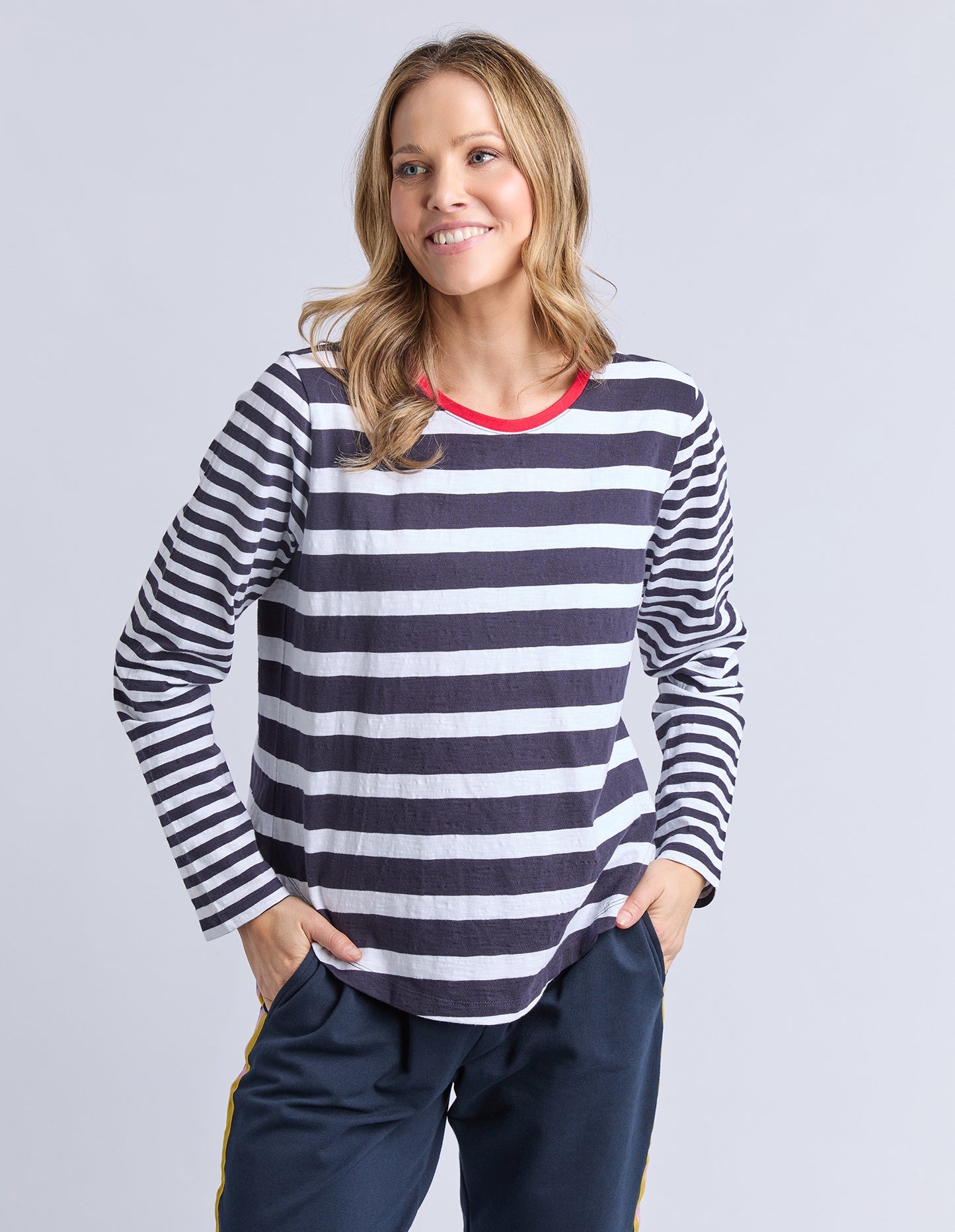 Elm All Sorts Crew - Midnight/White