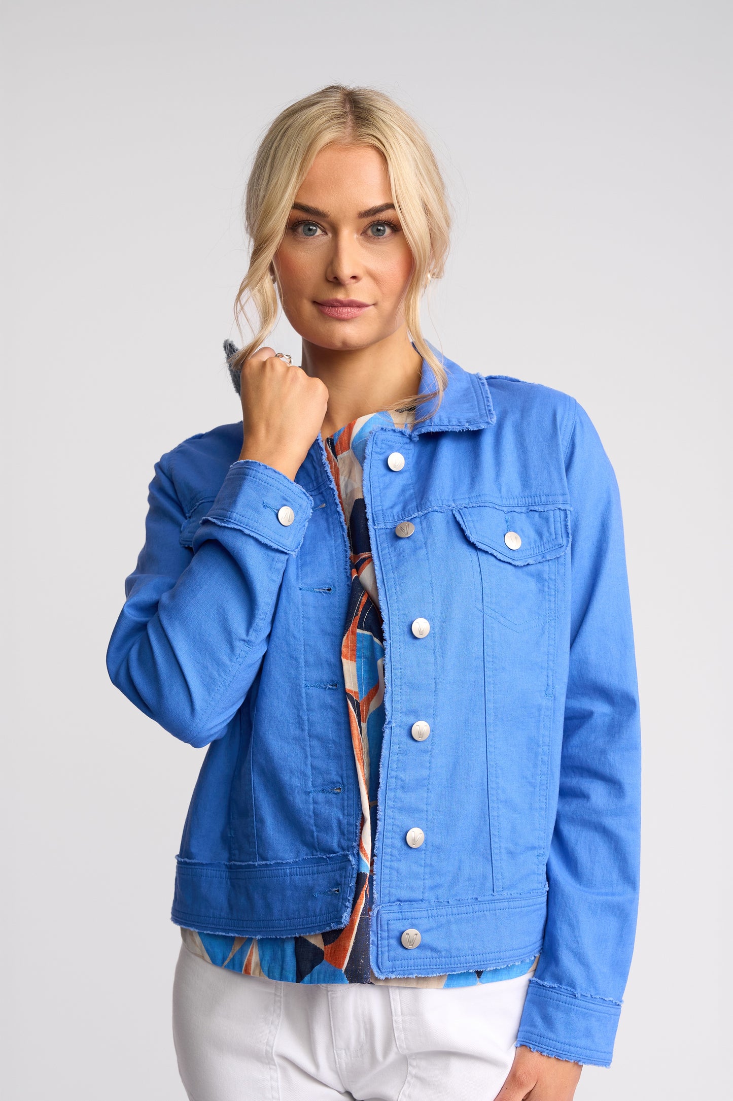 Vassalli Aura Linen Jacket with Frayed Seams - French Blue