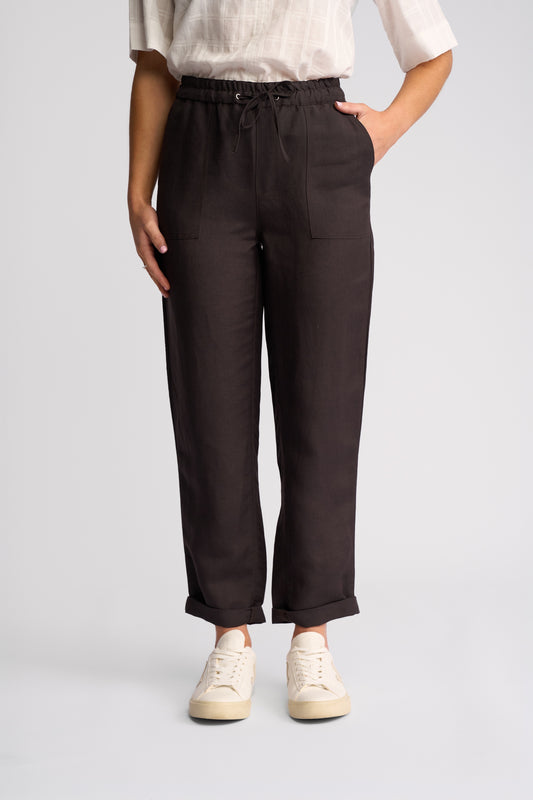 Vassalli Oxford Slim Leg Ankle Grazer Pant with Elastic Waistband - Chocolate