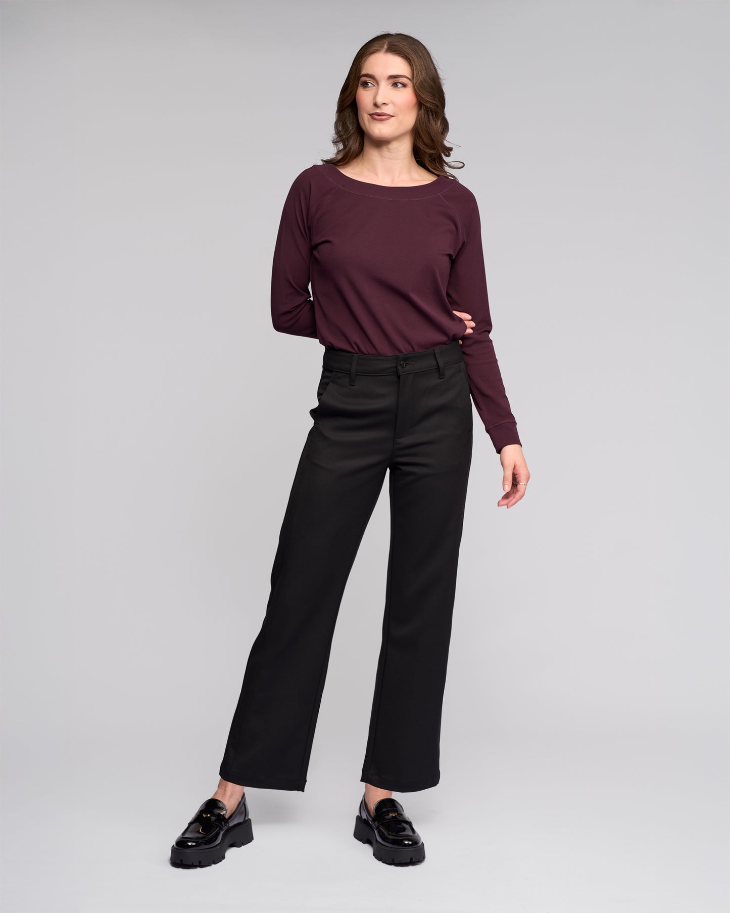 Vassalli Neve Straight Leg Ankle Grazer Pant - Black