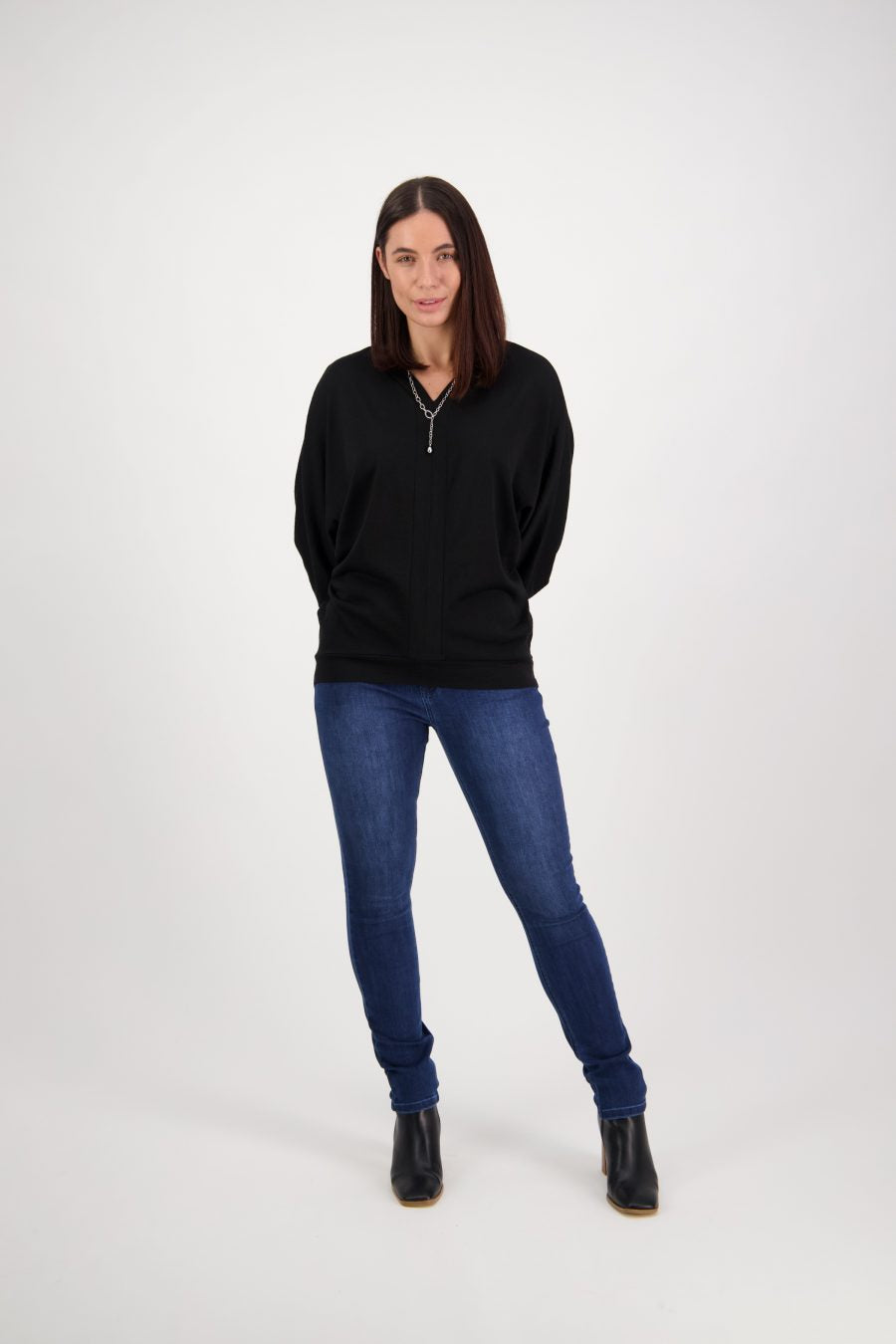 Vassalli 100% Merino Batwing Curved Hem Top 4136