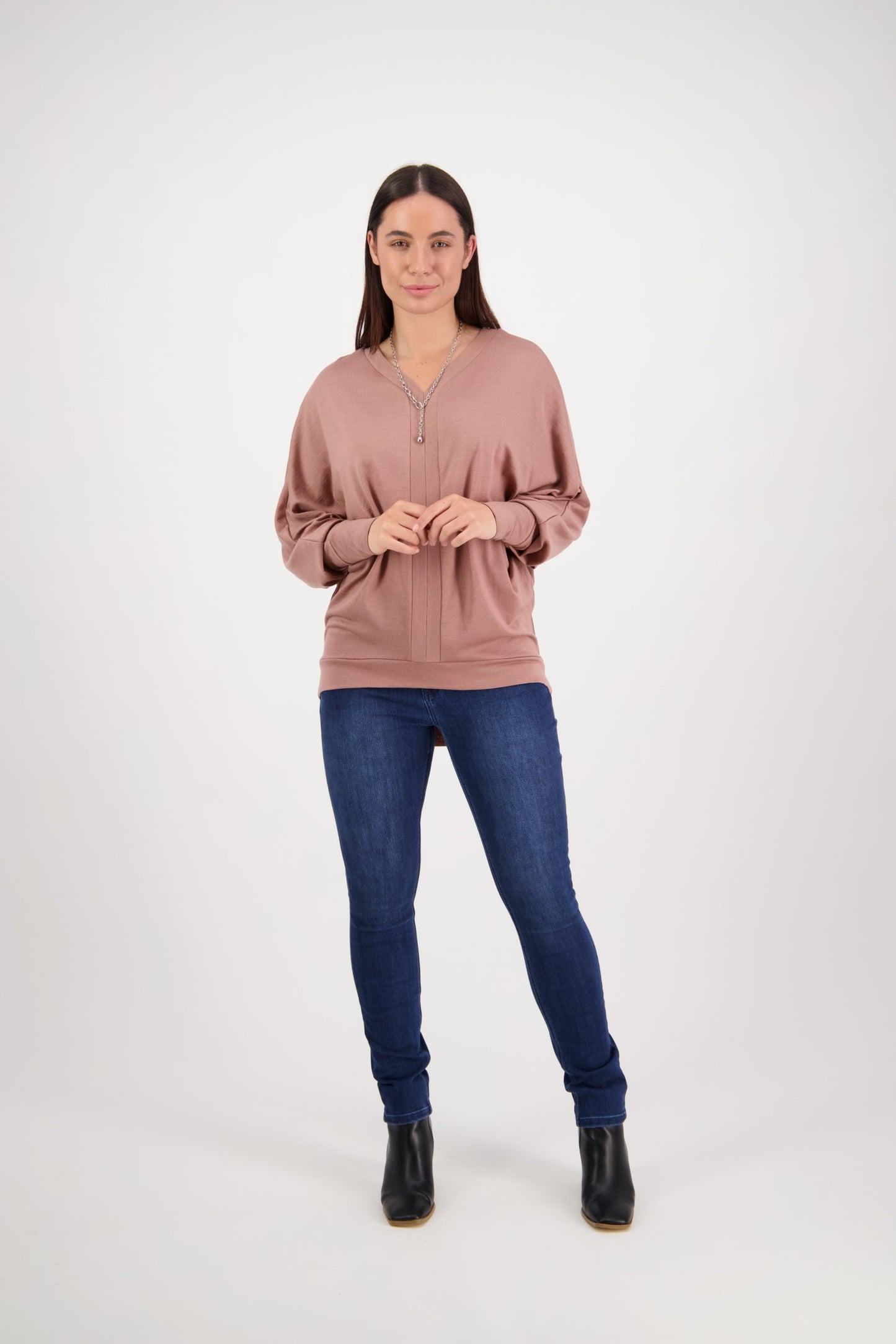 Vassalli 100% Merino Batwing Curved Hem Top 4136