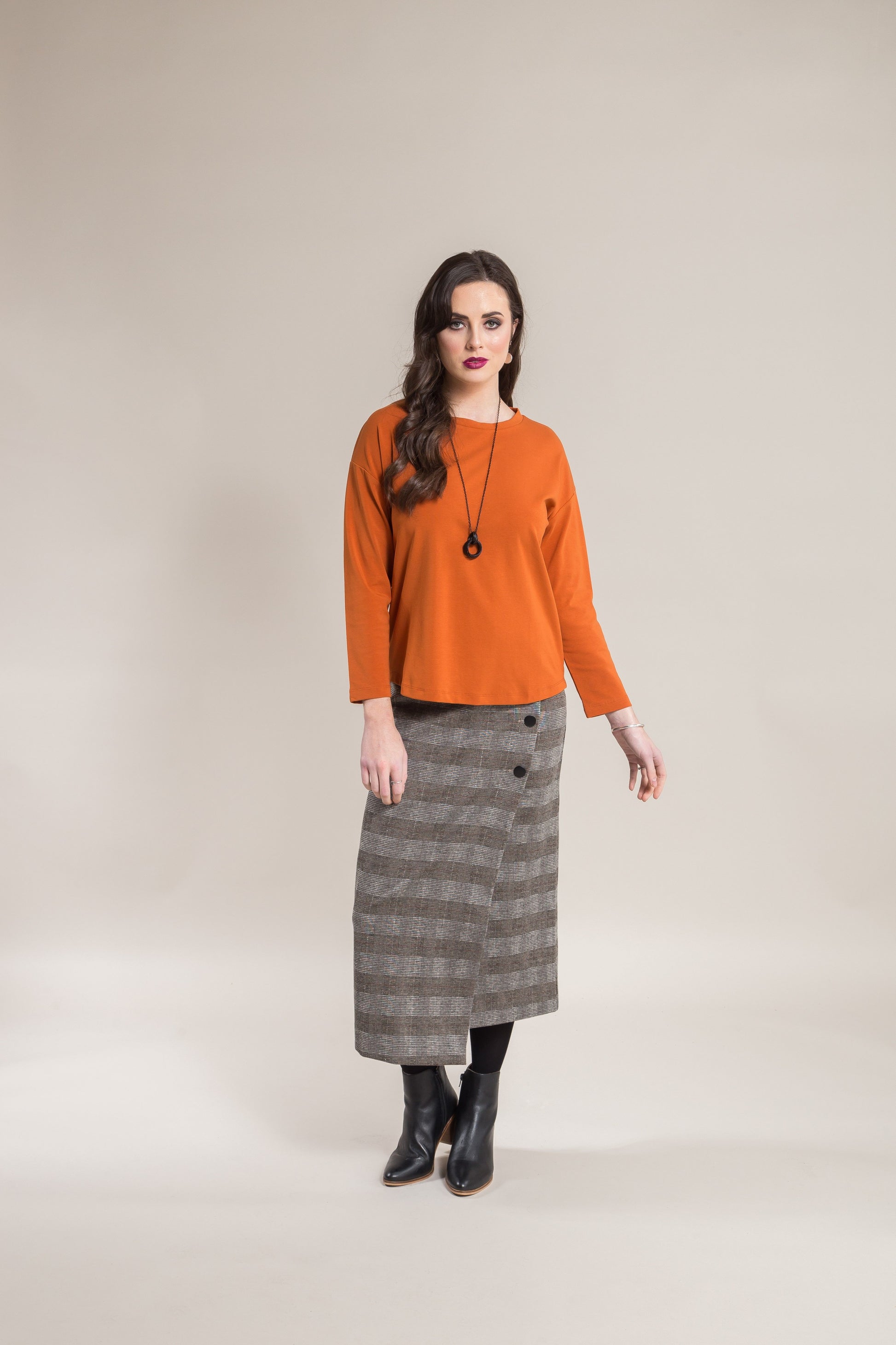 Vassalli Long sleeve Round Neck Top 4347